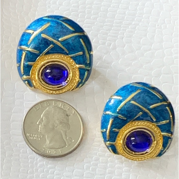 RARE - Signed Two Sisters Clip on Earrings.Gold plated.Blue Cabochons,Enamel. - Picture 10 of 12